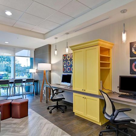 Home2 Suites By Hilton Tampa Usf Near Busch Gardens Exteriér fotografie