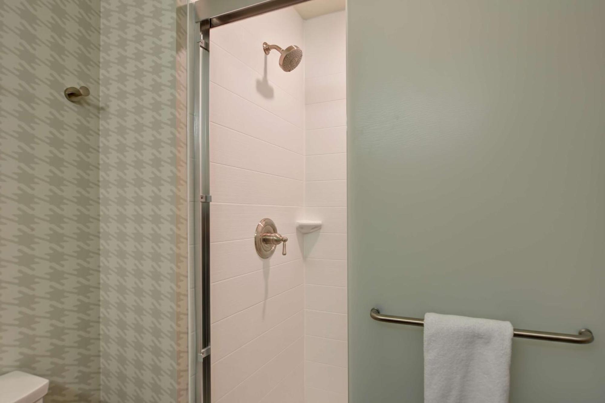 Home2 Suites By Hilton Tampa Usf Near Busch Gardens Exteriér fotografie