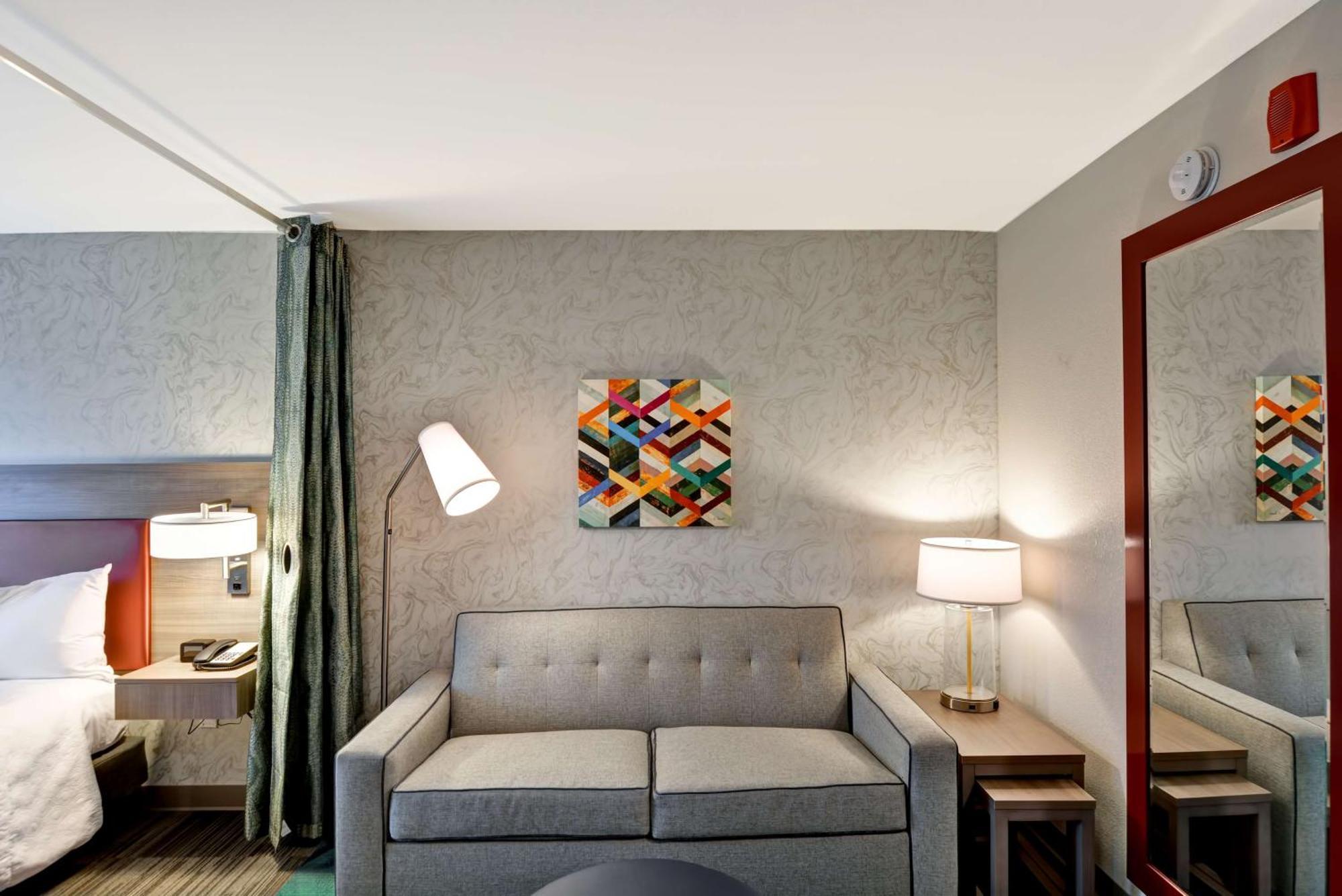 Home2 Suites By Hilton Tampa Usf Near Busch Gardens Exteriér fotografie