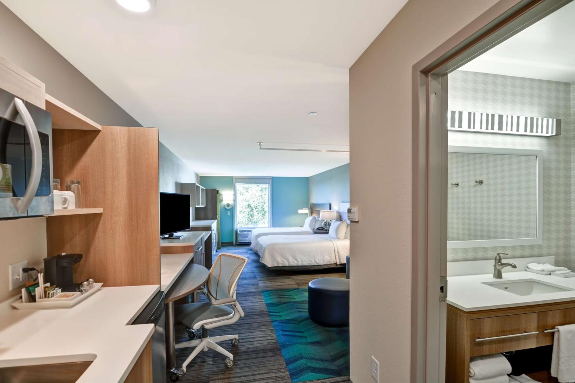 Home2 Suites By Hilton Tampa Usf Near Busch Gardens Exteriér fotografie