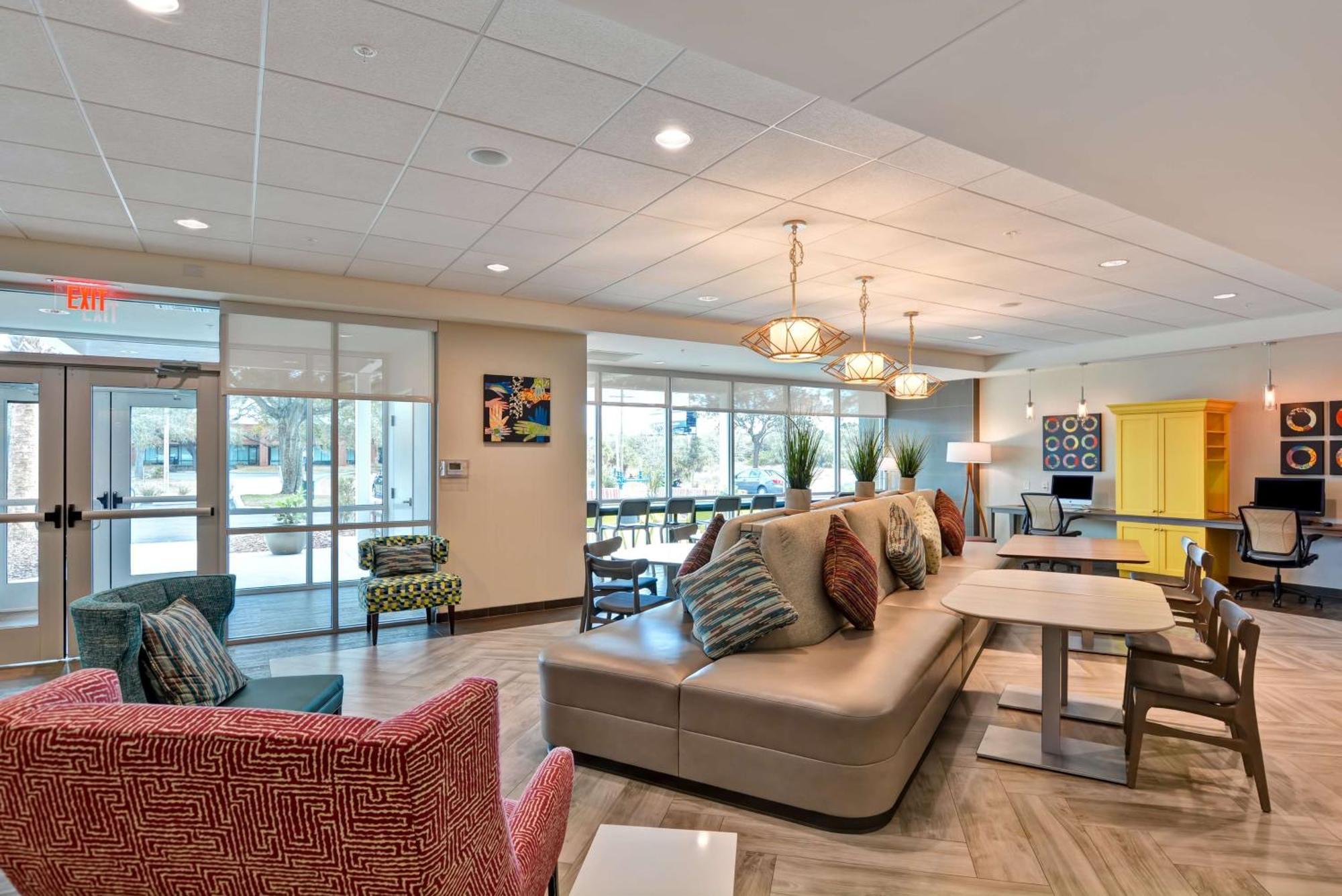 Home2 Suites By Hilton Tampa Usf Near Busch Gardens Exteriér fotografie